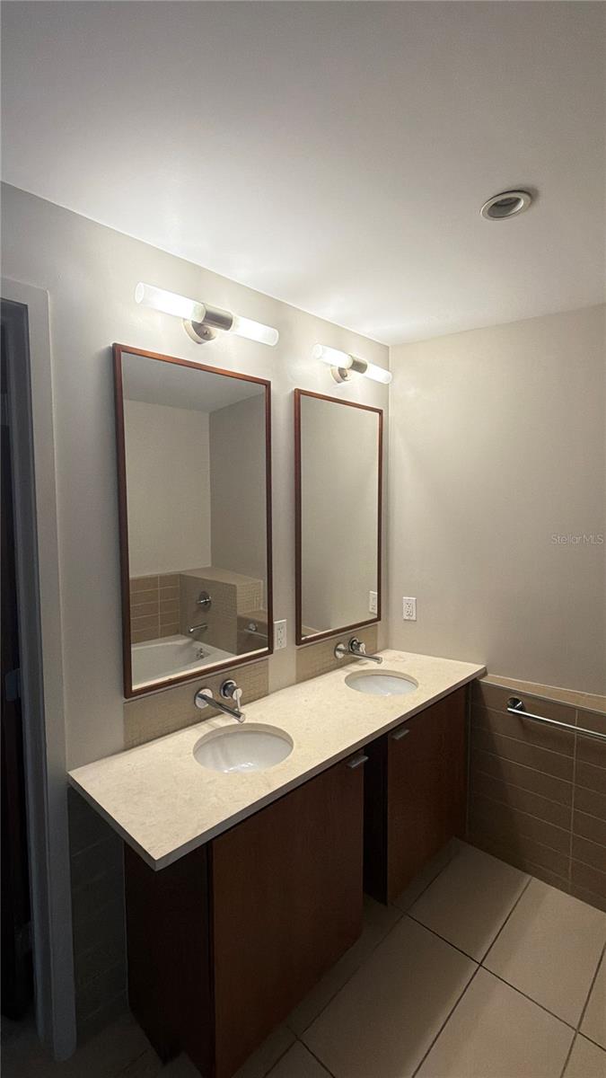 912 CHANNELSIDE DR #2505 — photo 5