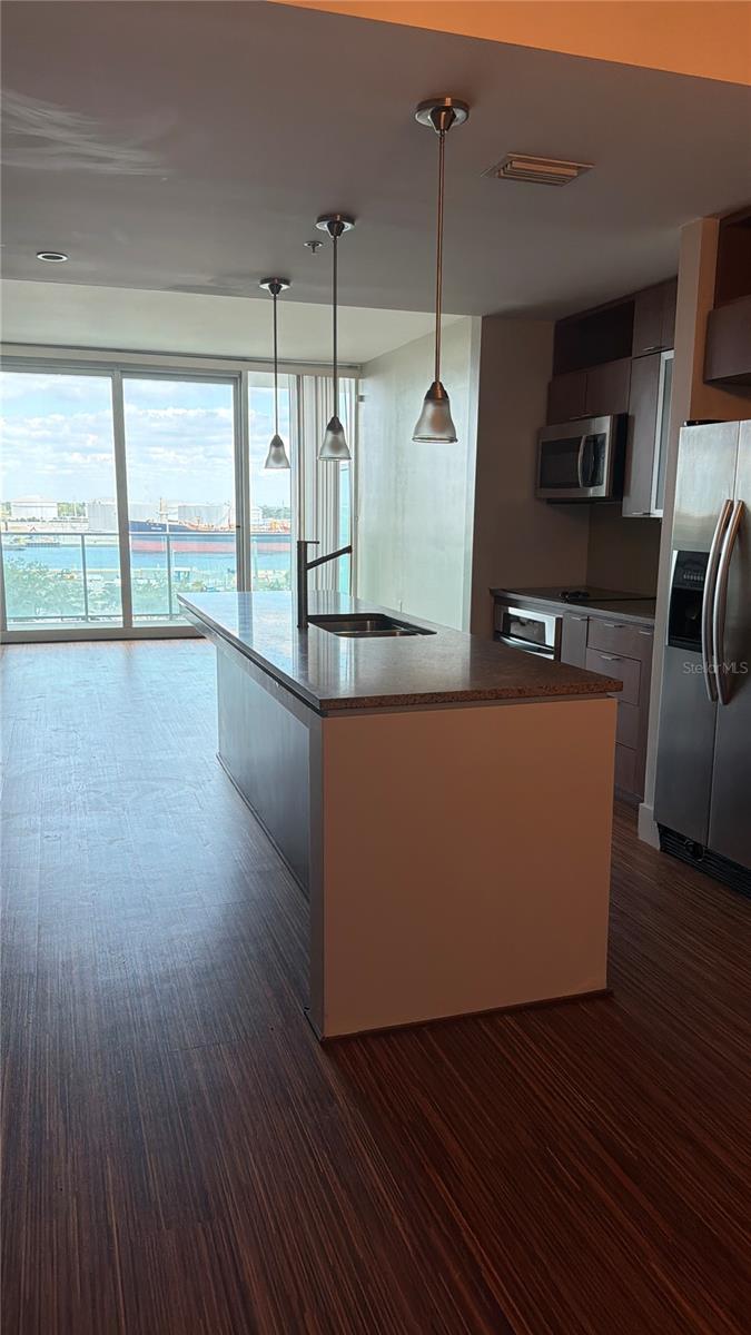 912 CHANNELSIDE DR #2505 — photo 6