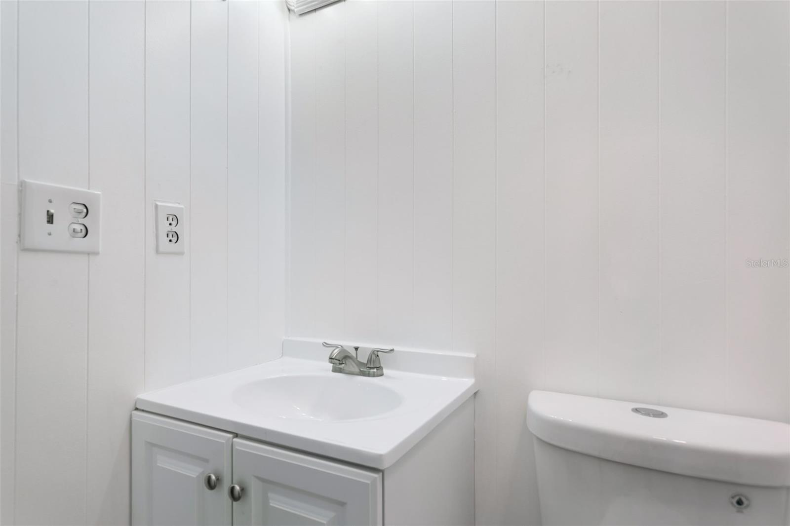 5501 80TH ST N #402 — photo 21