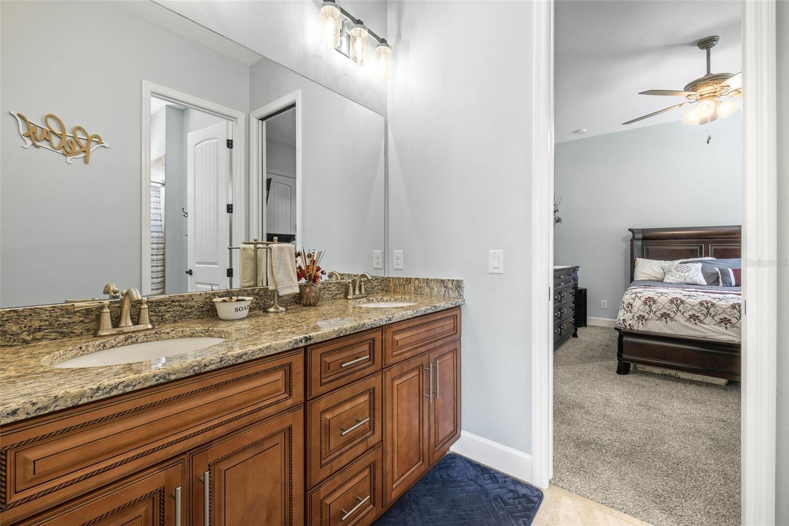 5319 W TRAPNELL RD — photo 22