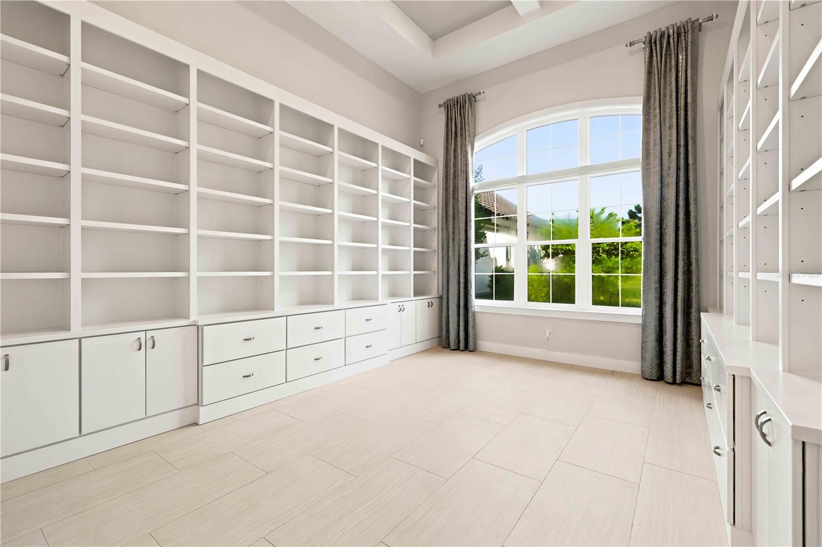 21724 DEER POINTE XING — photo 28