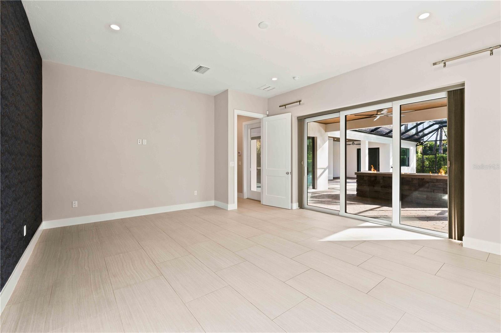 21724 DEER POINTE XING — photo 25