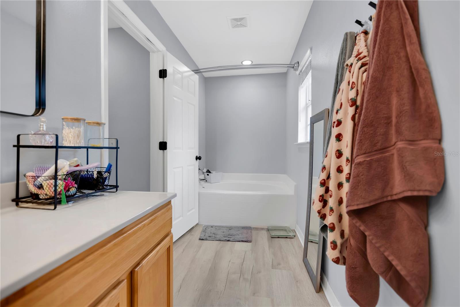10304 RIVER BREAM DR — photo 32