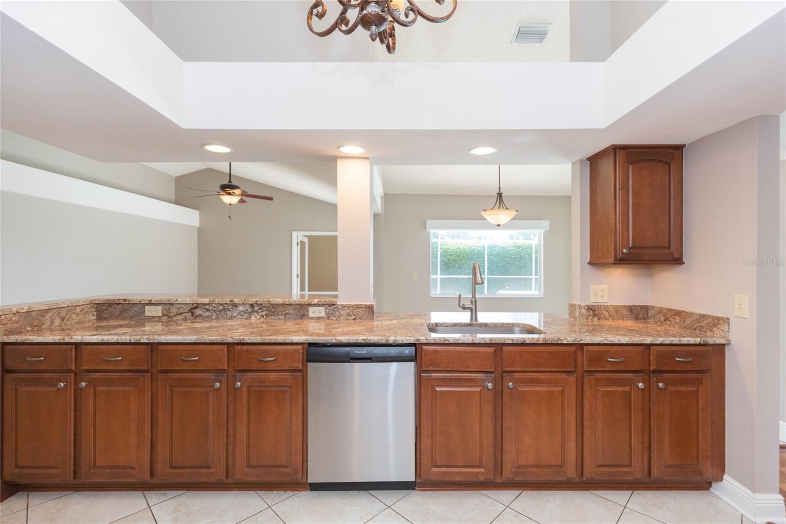1405 OXFORDSHIRE CT — photo 16