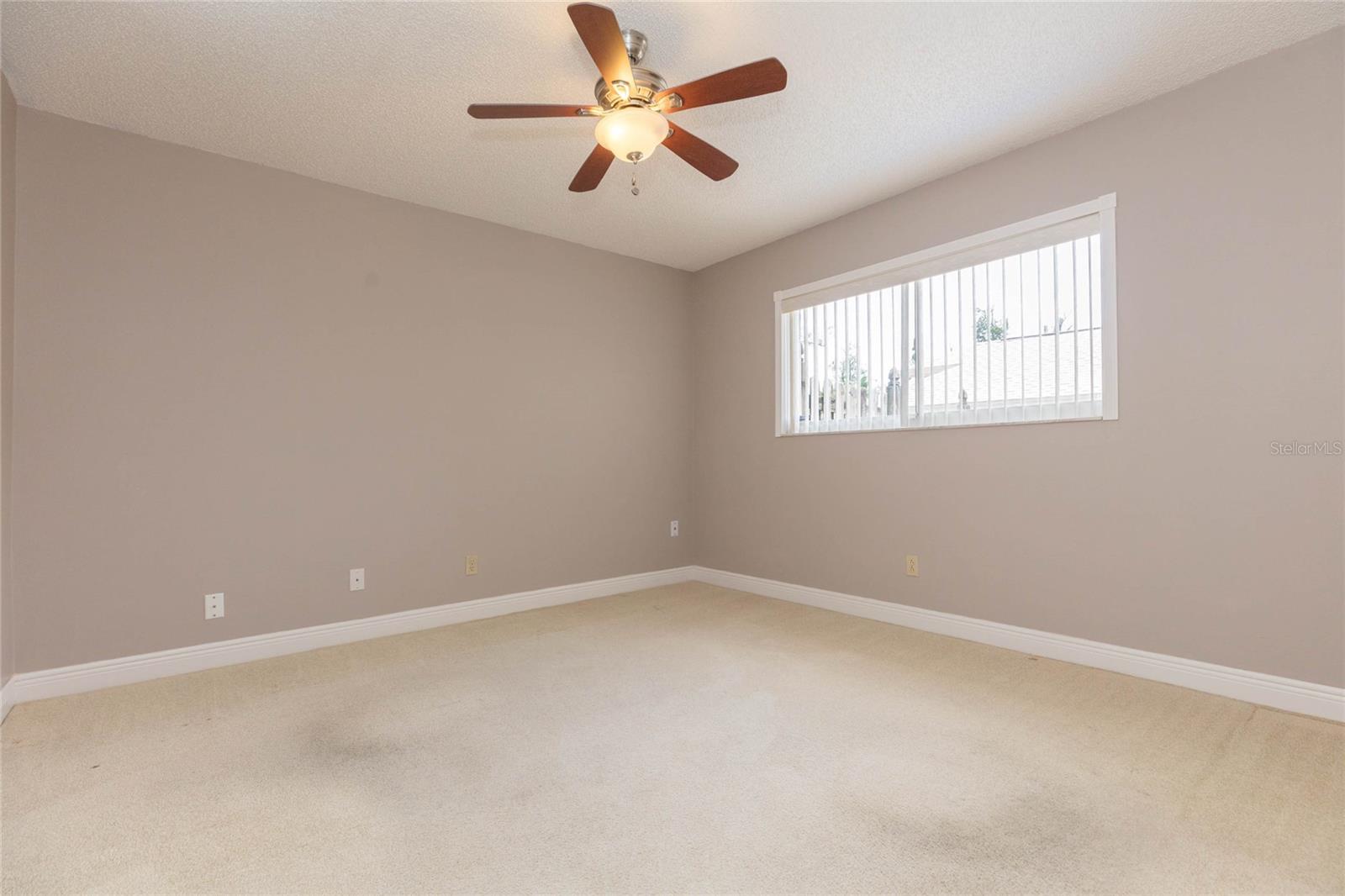 1405 OXFORDSHIRE CT — photo 31