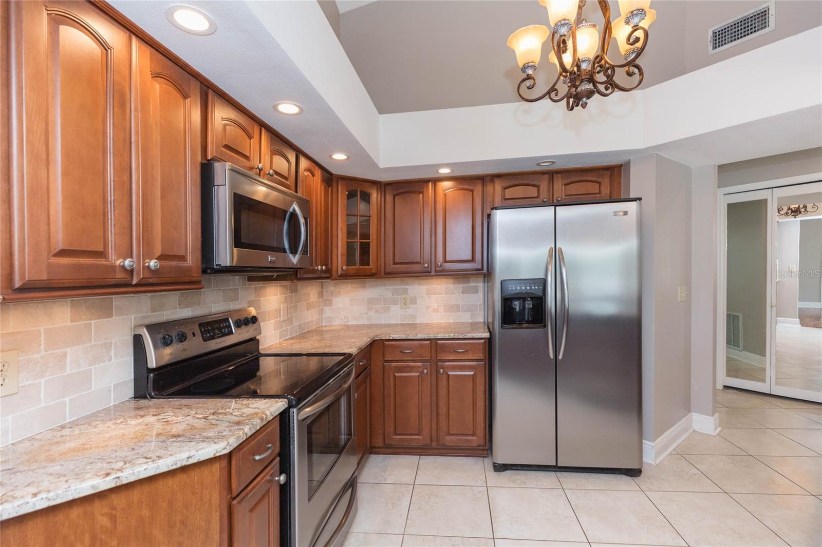 1405 OXFORDSHIRE CT — photo 17