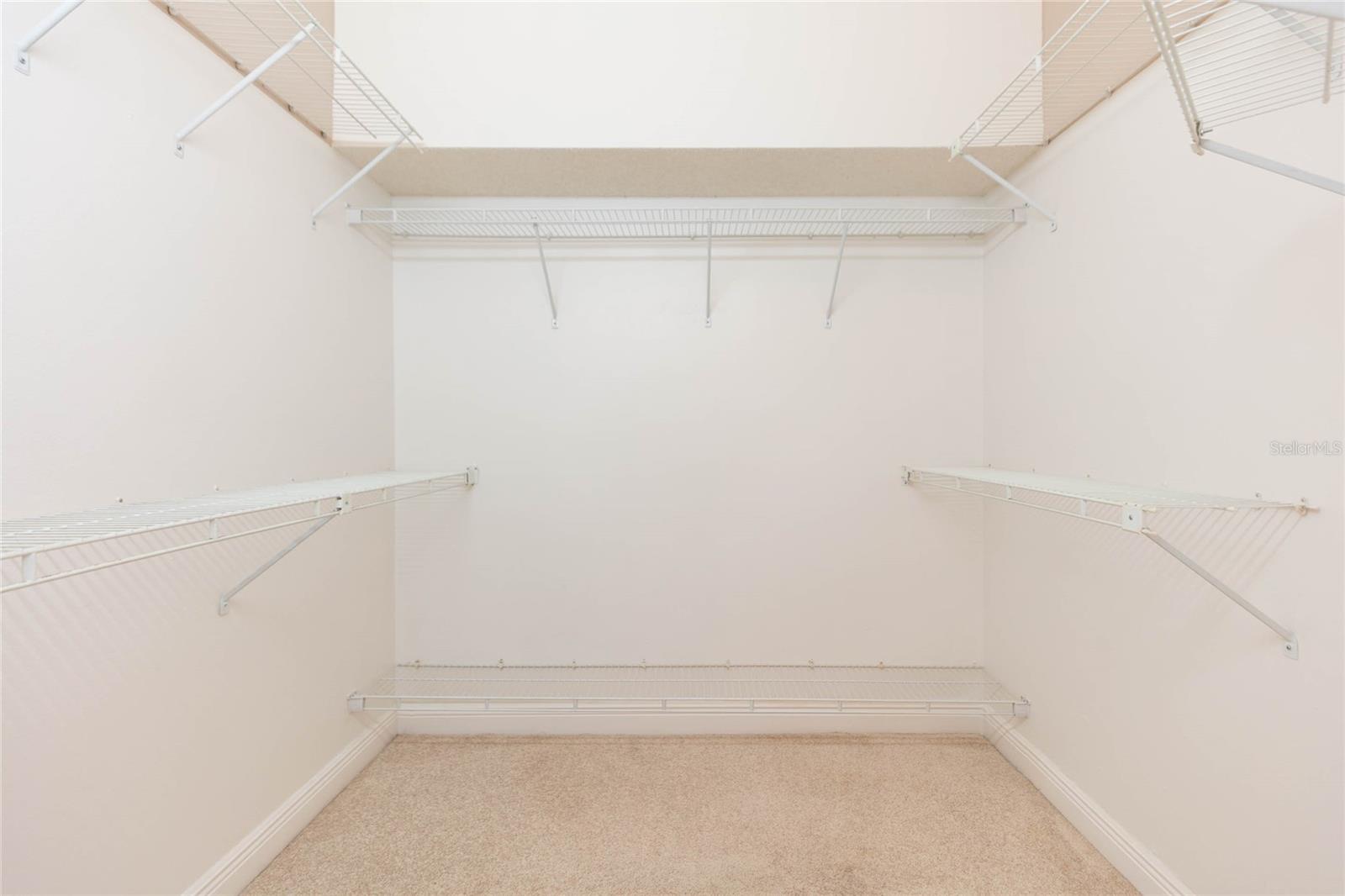 1405 OXFORDSHIRE CT — photo 46