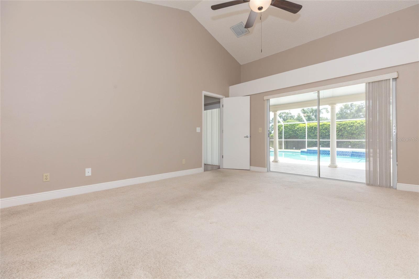 1405 OXFORDSHIRE CT — photo 39