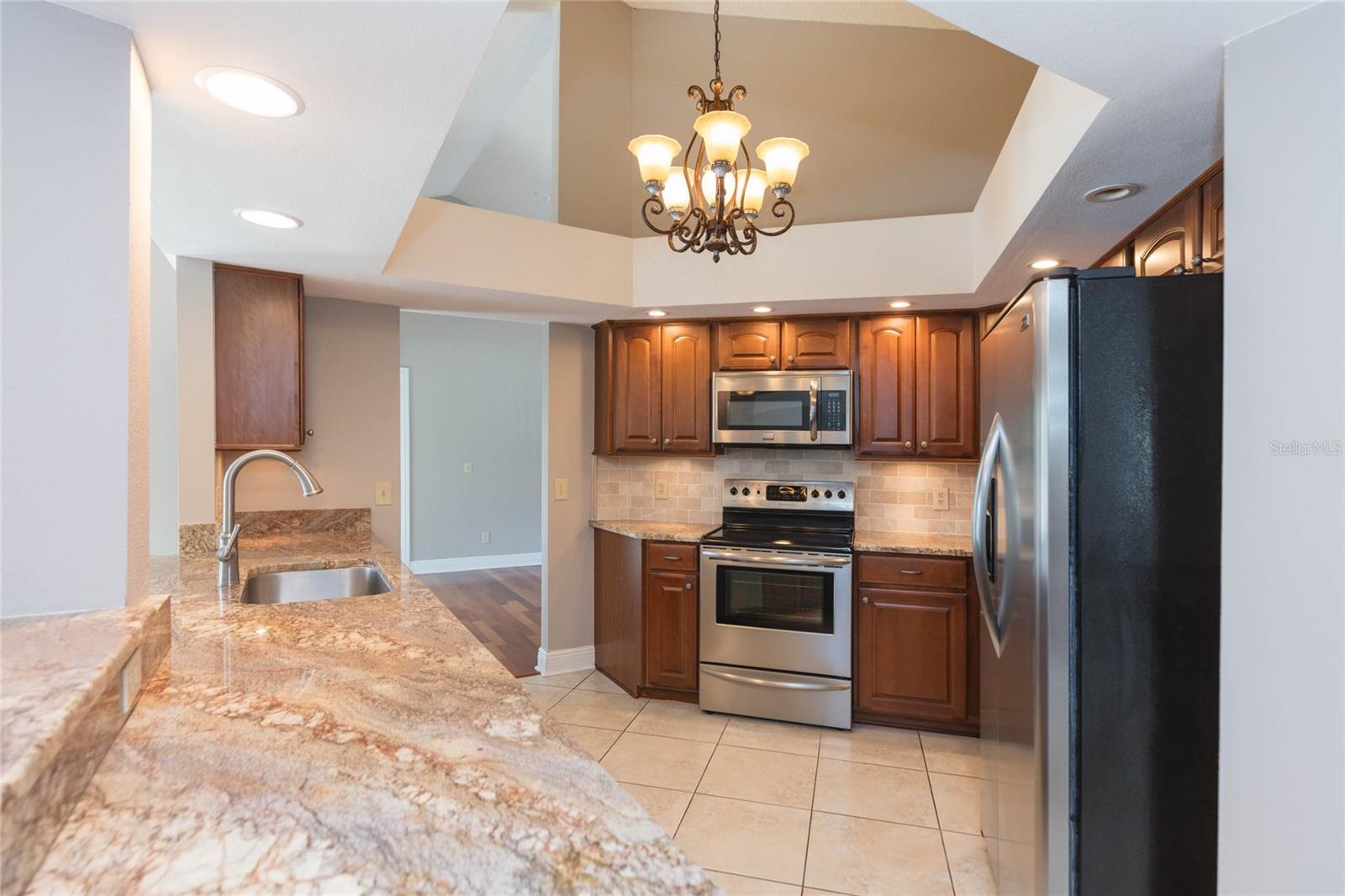 1405 OXFORDSHIRE CT — photo 13