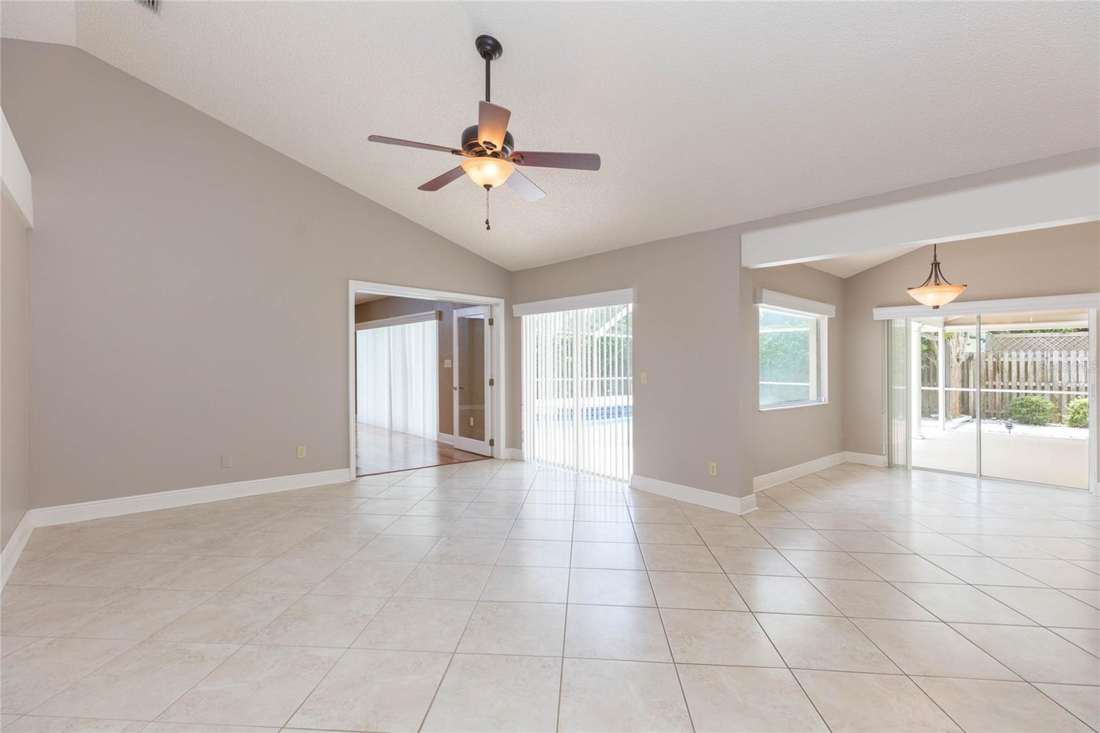 1405 OXFORDSHIRE CT — photo 23