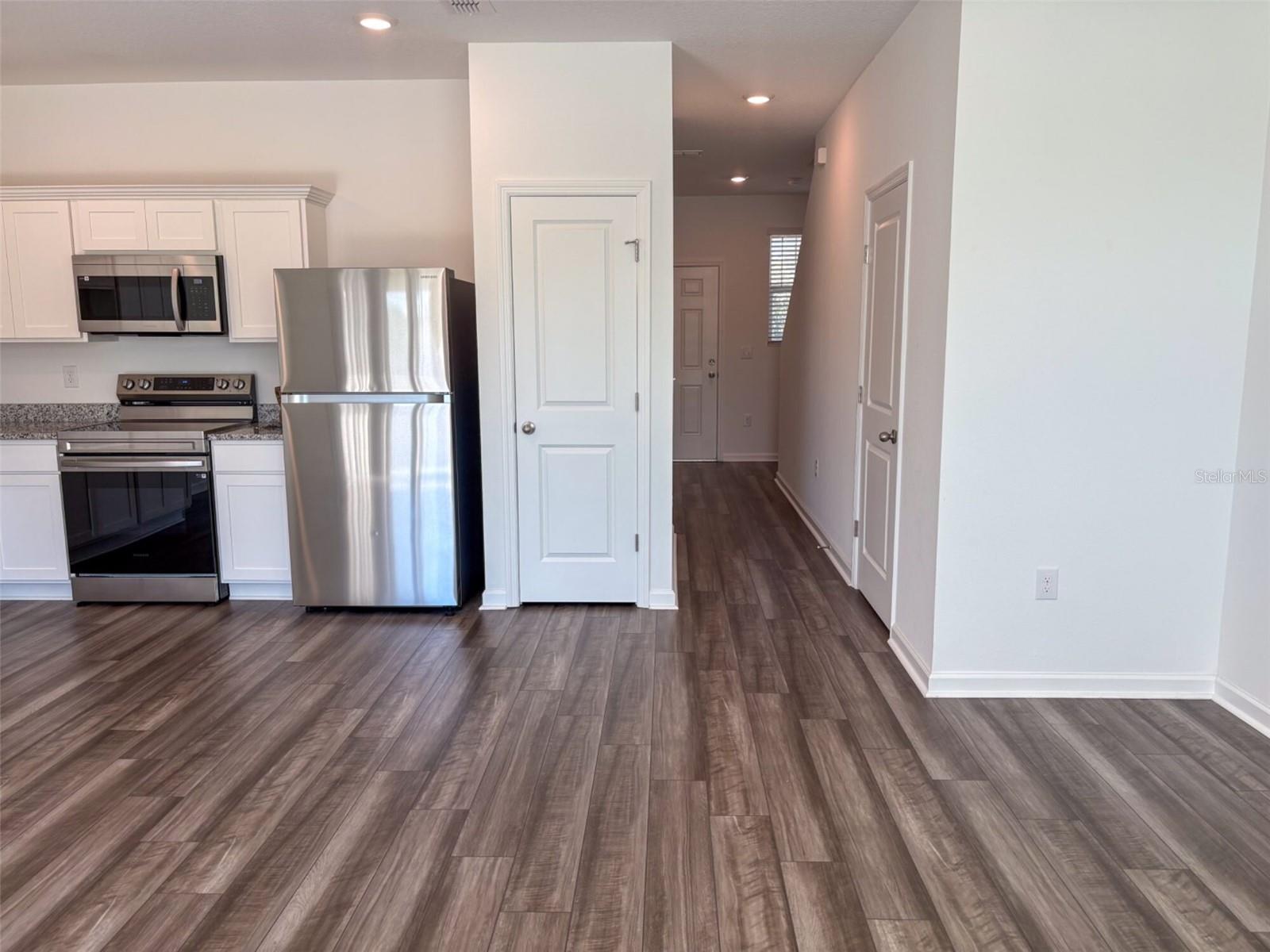 6371 KAY MORGAN LN — photo 3