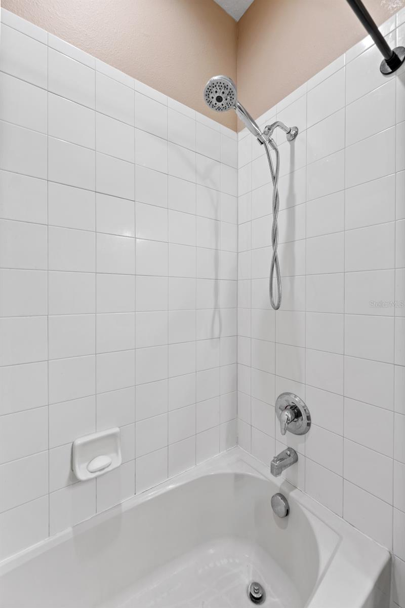 901 PARKER DEN DR — photo 30