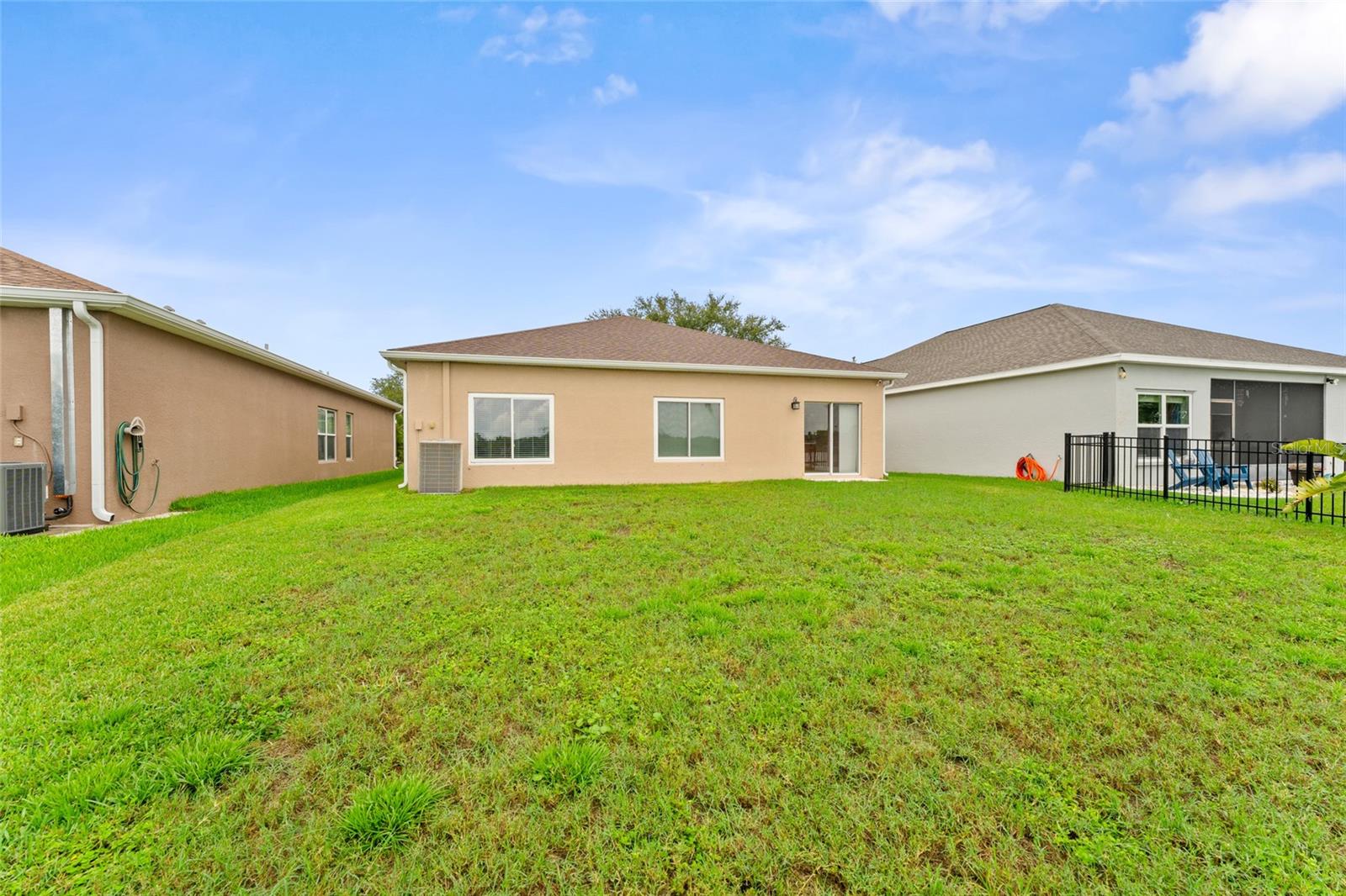 901 PARKER DEN DR — photo 34