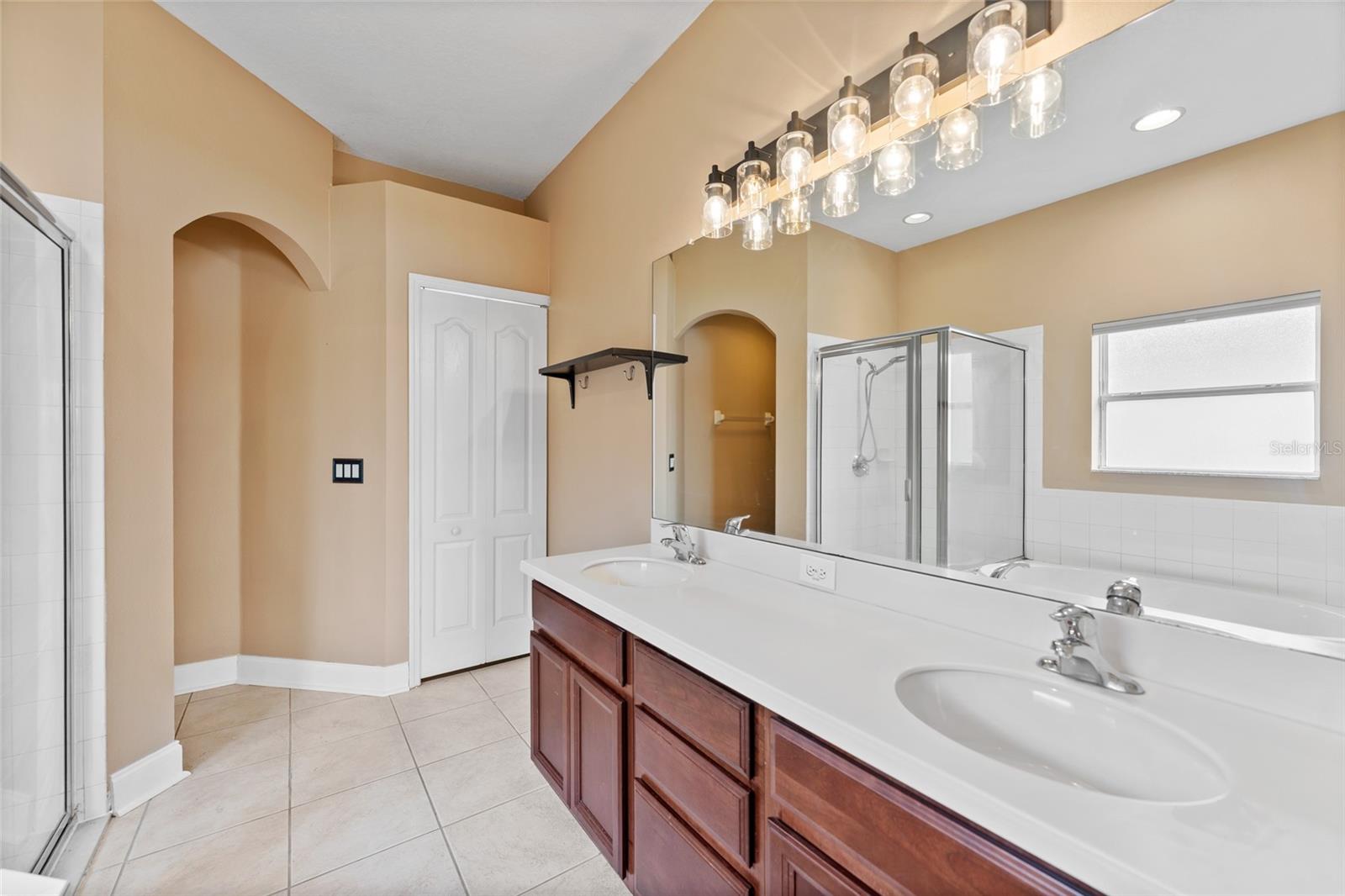 901 PARKER DEN DR — photo 19