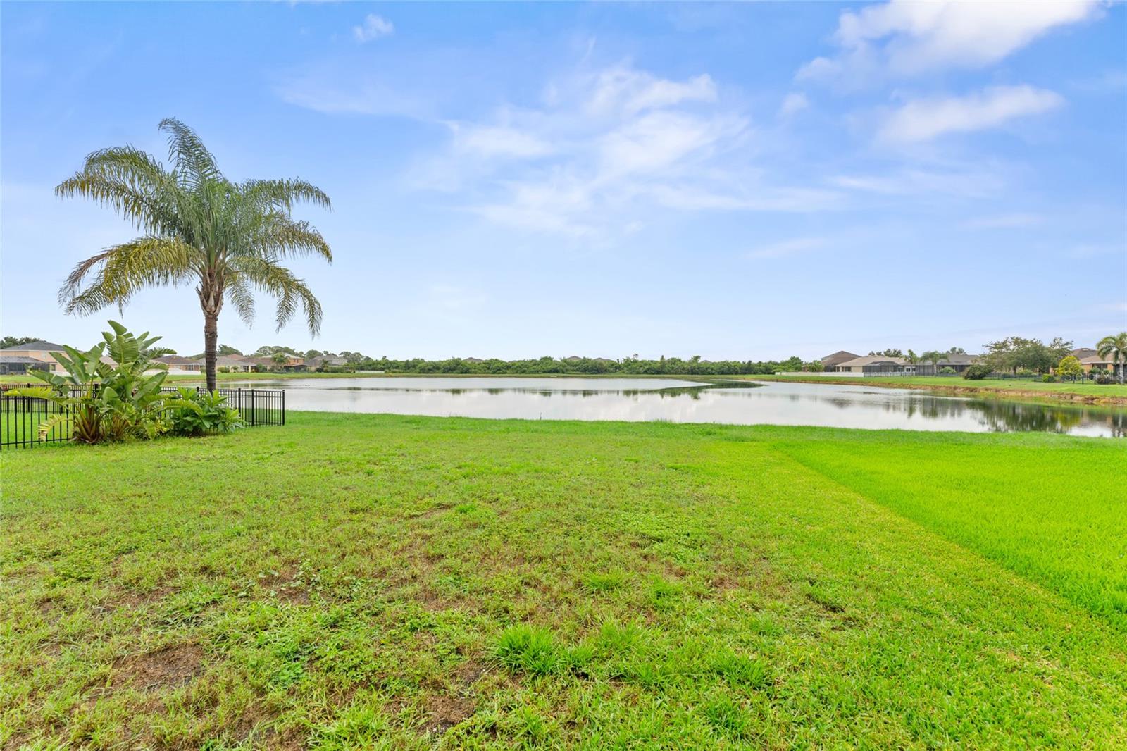 901 PARKER DEN DR — photo 36