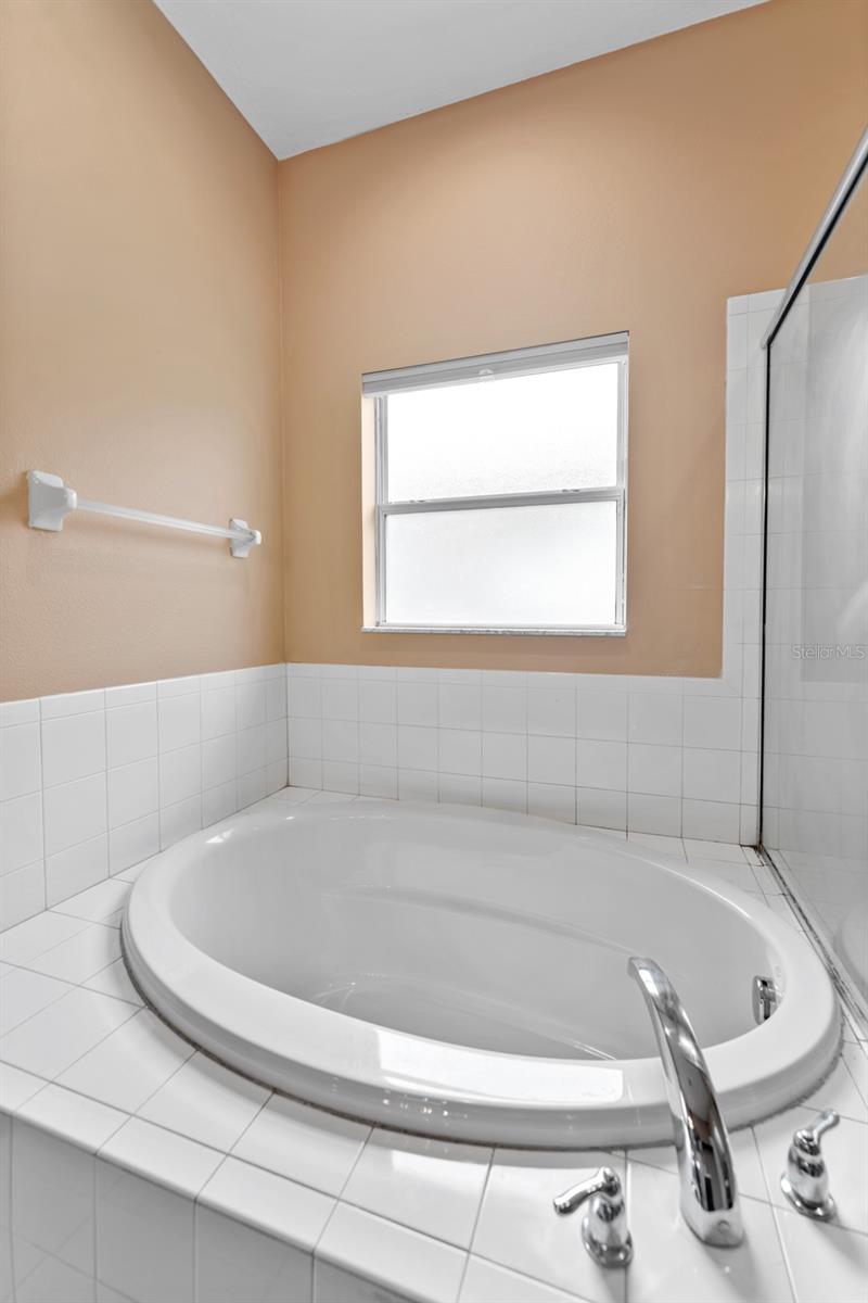 901 PARKER DEN DR — photo 21