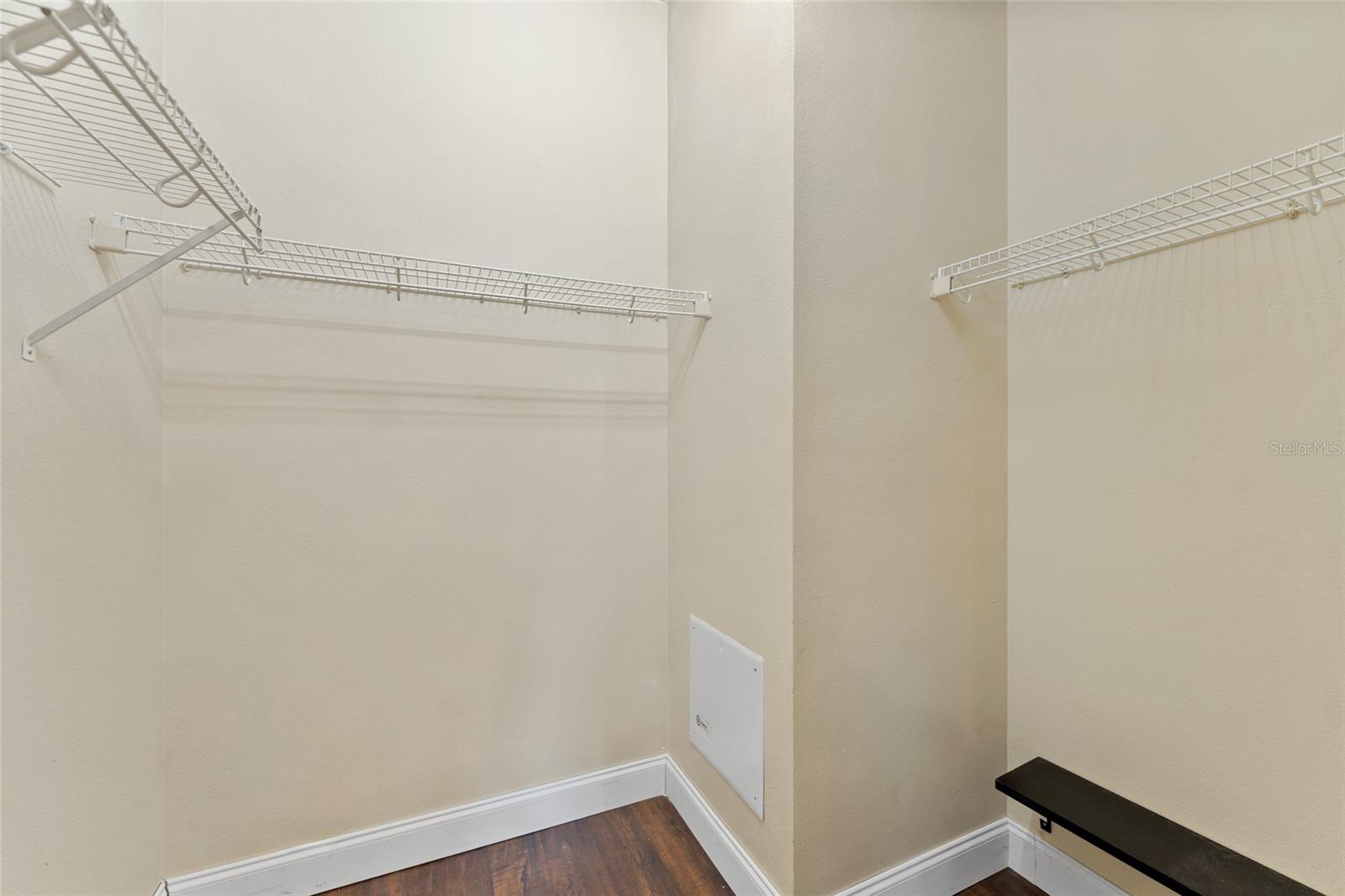 901 PARKER DEN DR — photo 22