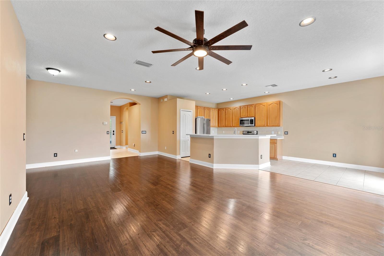 901 PARKER DEN DR — photo 8