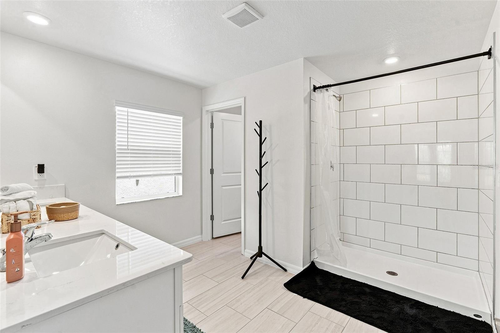 15173 RAINBOW QUARTZ ST — photo 21