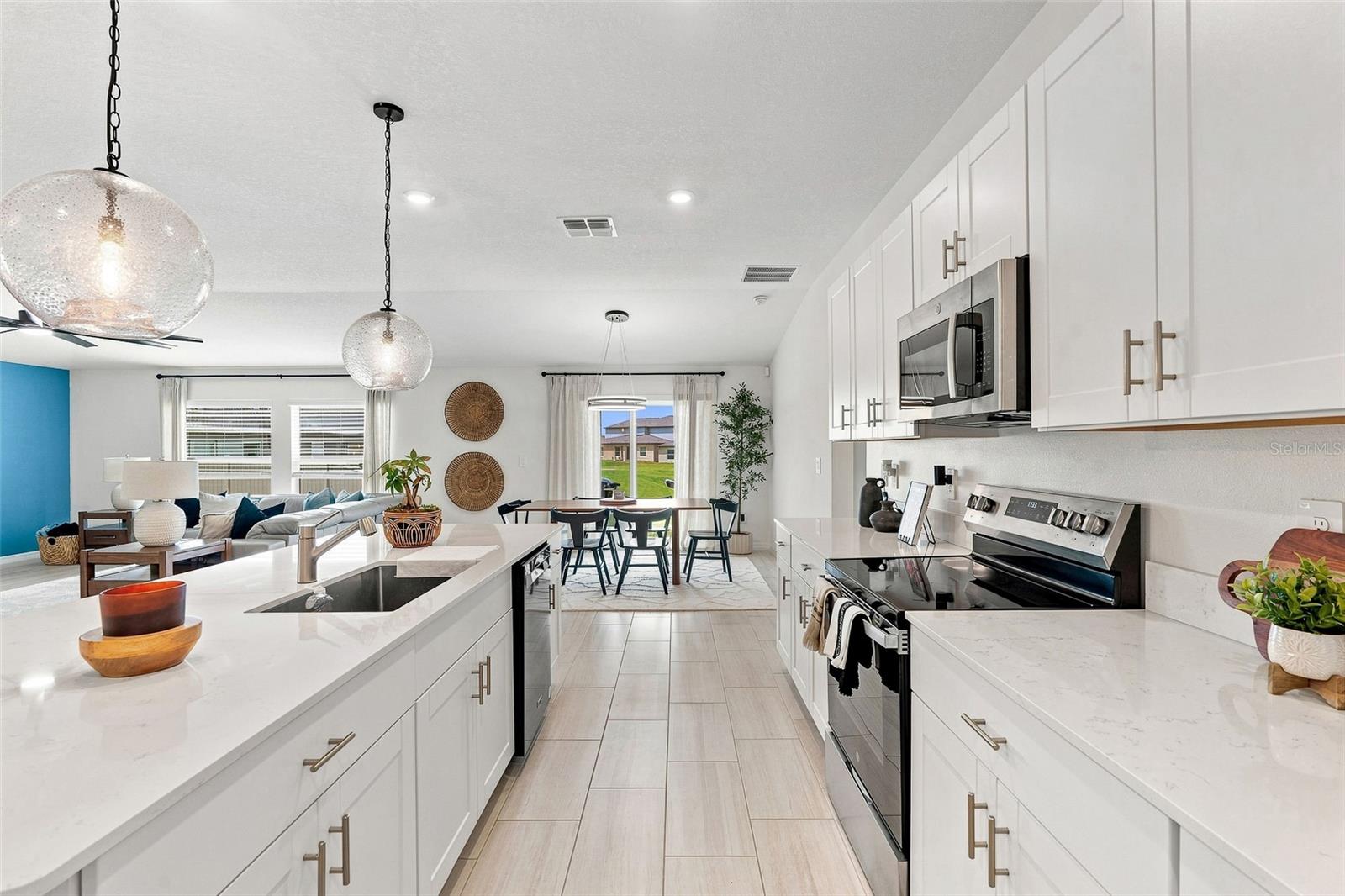 15173 RAINBOW QUARTZ ST — photo 10