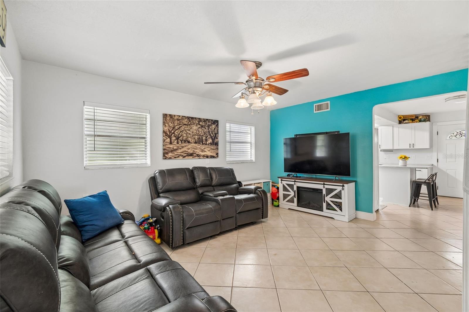 18632 ROSEMARY RD — photo 6