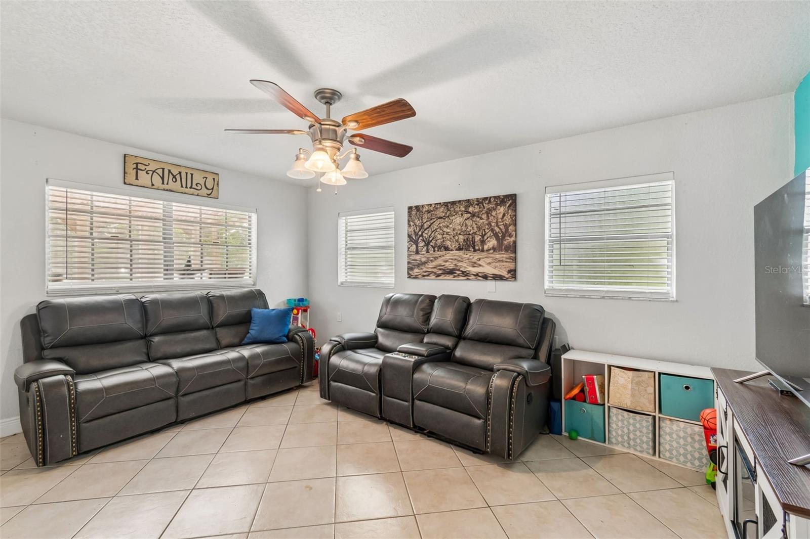 18632 ROSEMARY RD — photo 7
