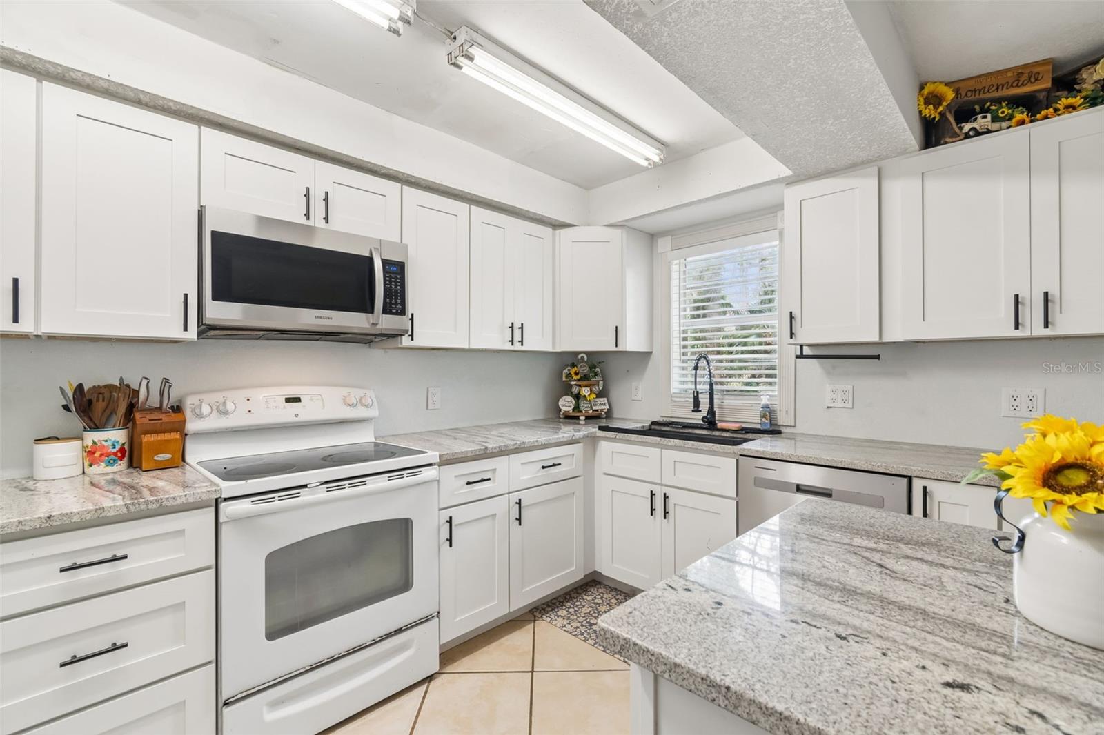 18632 ROSEMARY RD — photo 11