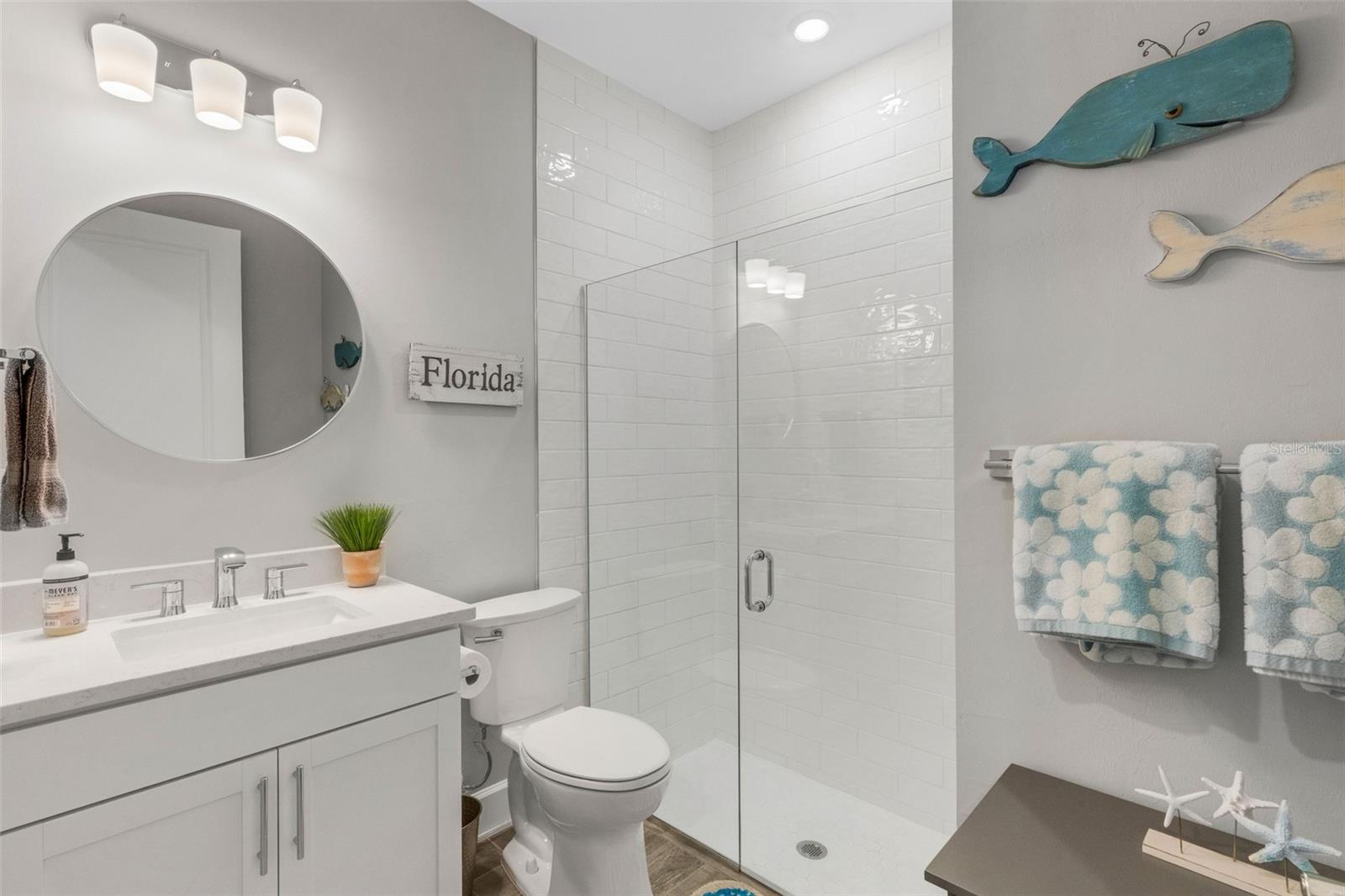 10374 ABACO FALLS DR — photo 32