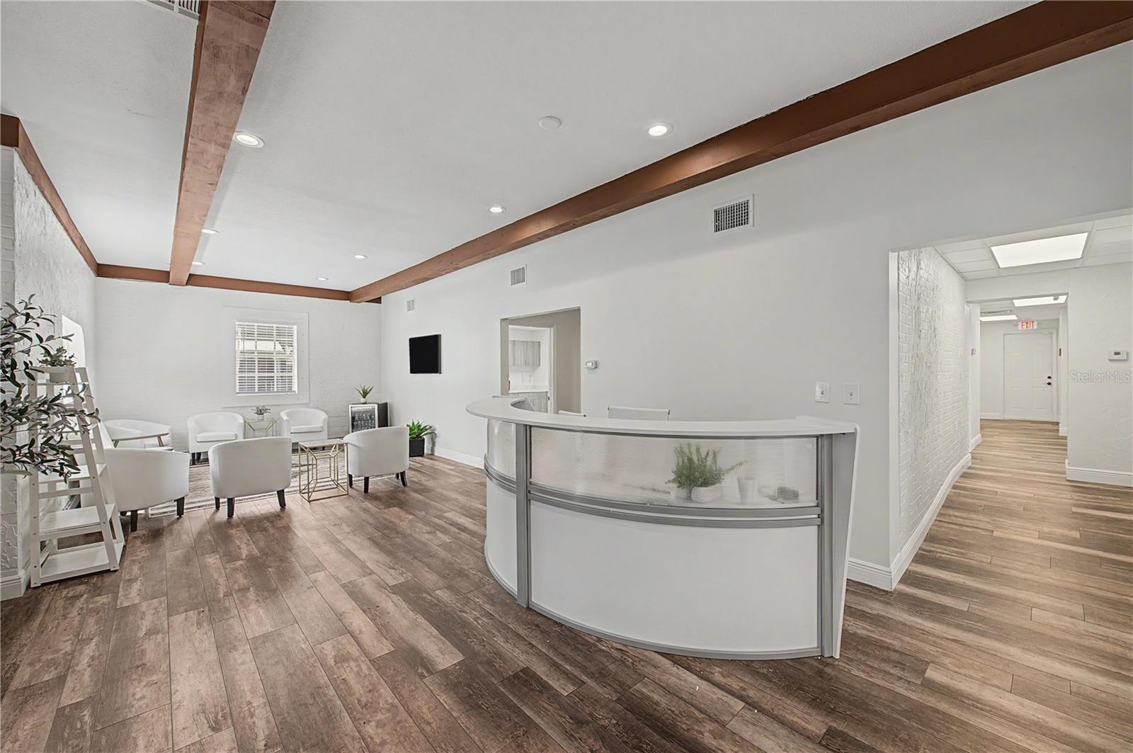 815 S HOWARD AVE — photo 12