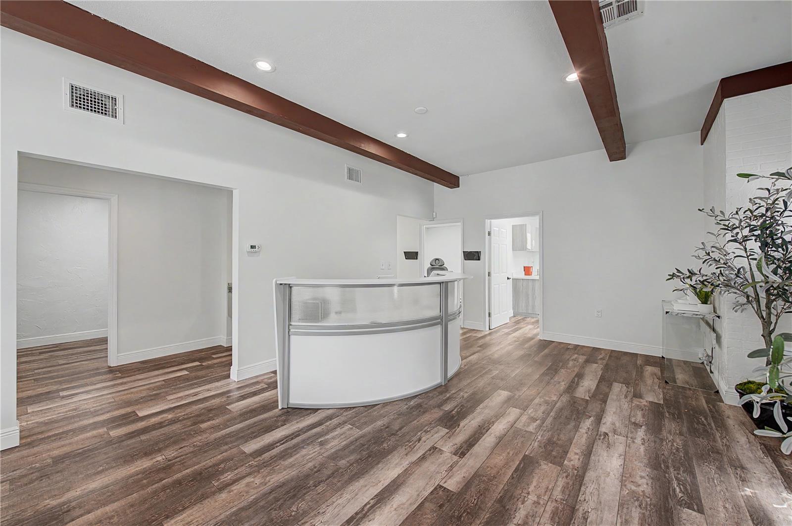 815 S HOWARD AVE — photo 11
