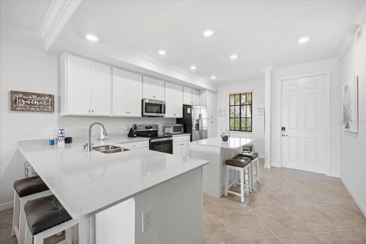 17520 GAWTHROP DR #305 — photo 8