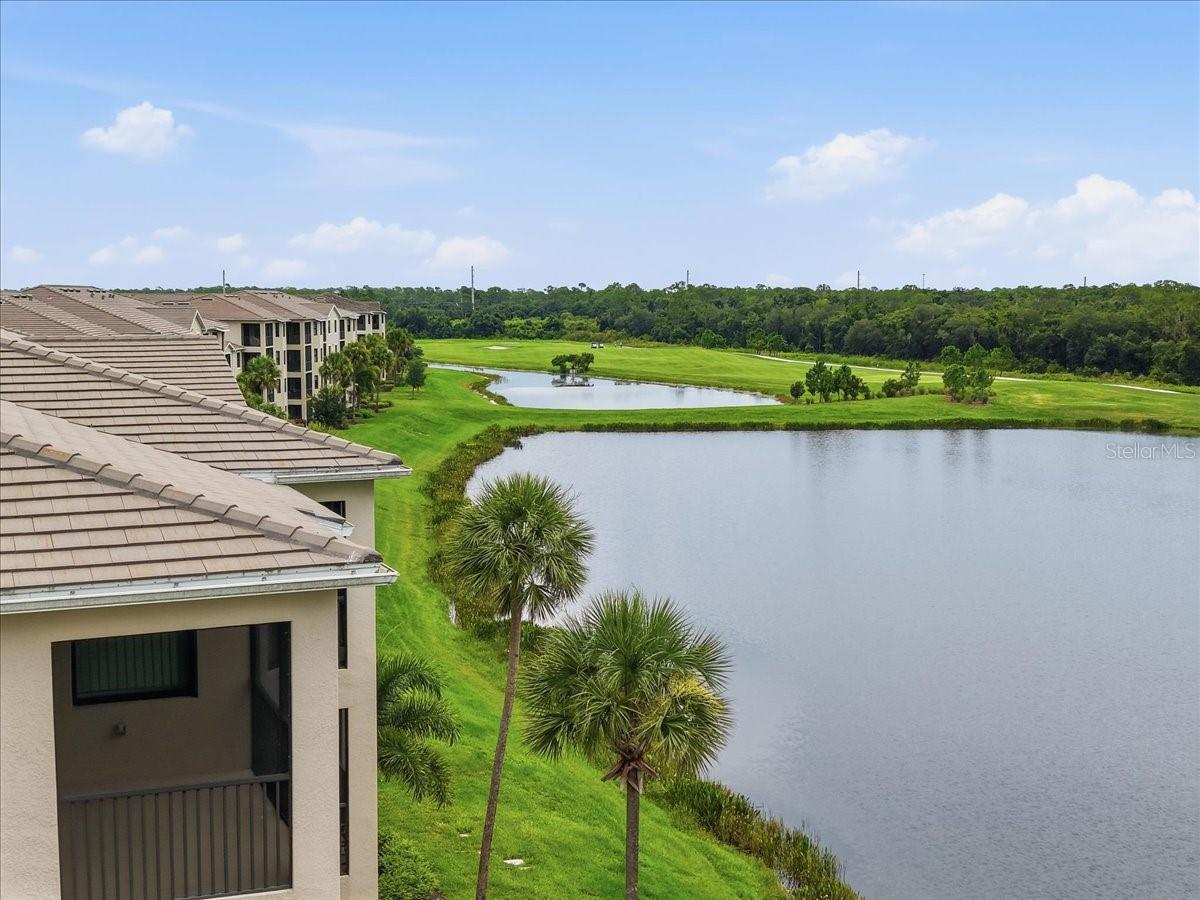 17520 GAWTHROP DR #305 — photo 32