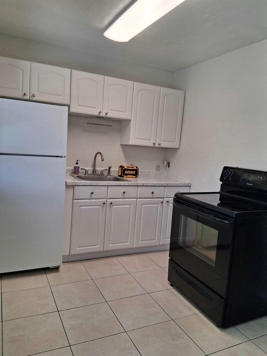 2741 PARMA ST — photo 46