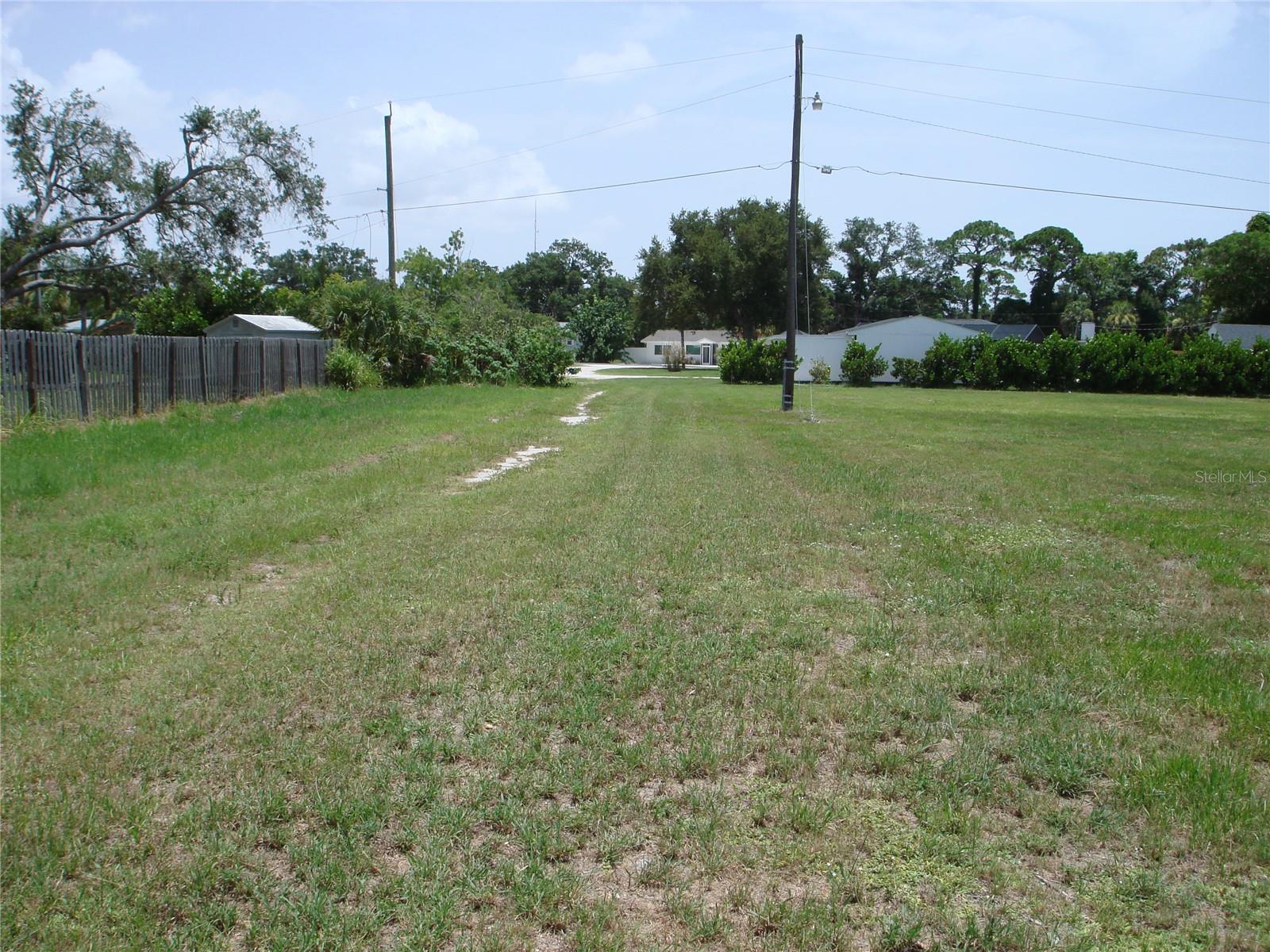 2301 S TAMIAMI TRL — photo 7