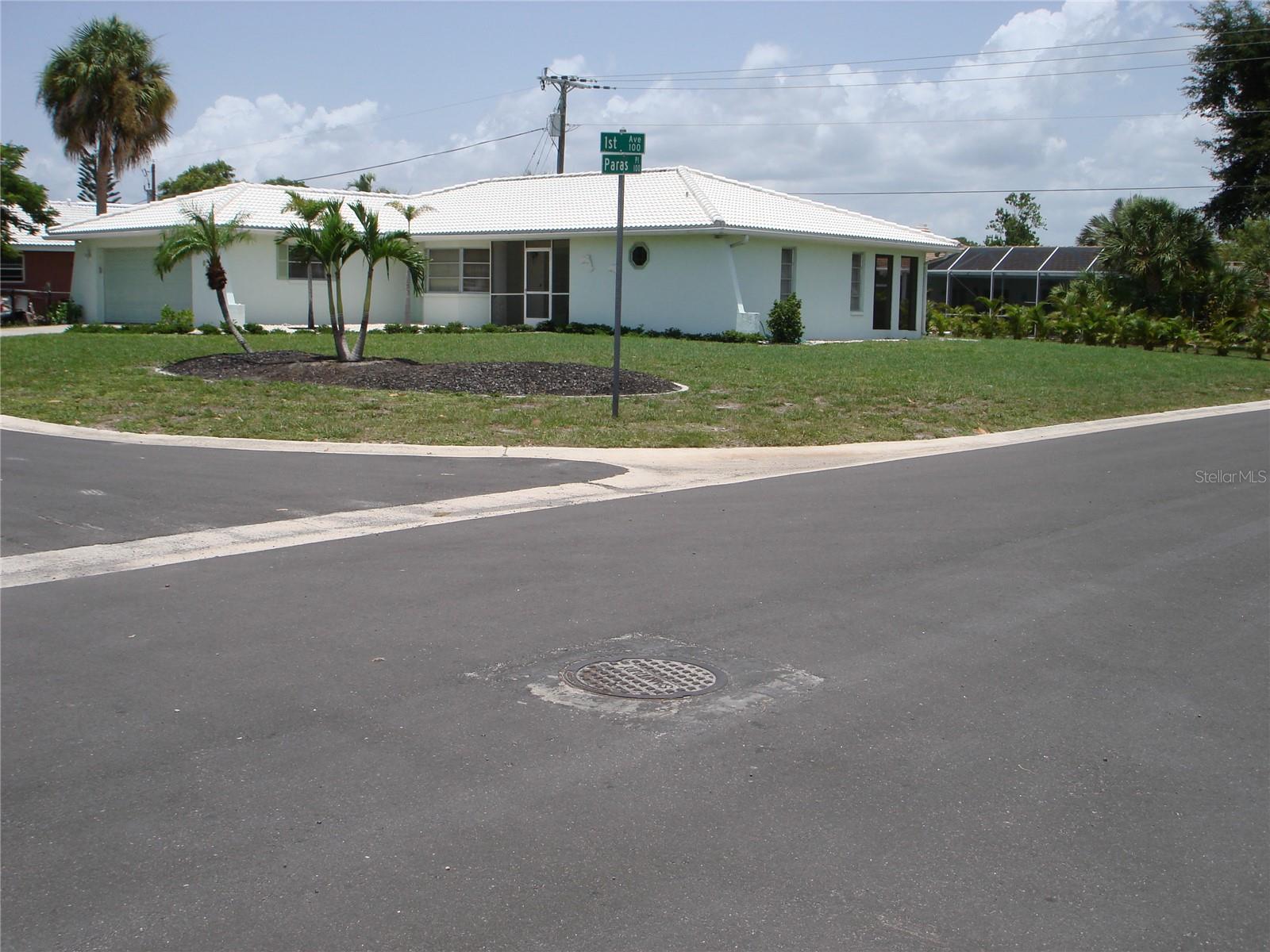 2301 S TAMIAMI TRL — photo 13