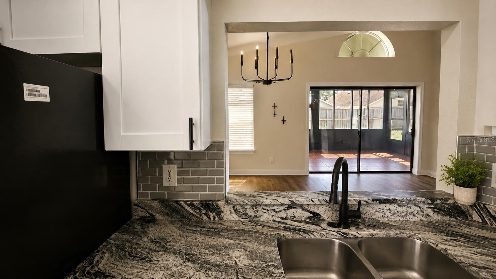 1712 ERIN BROOKE DR — photo 10