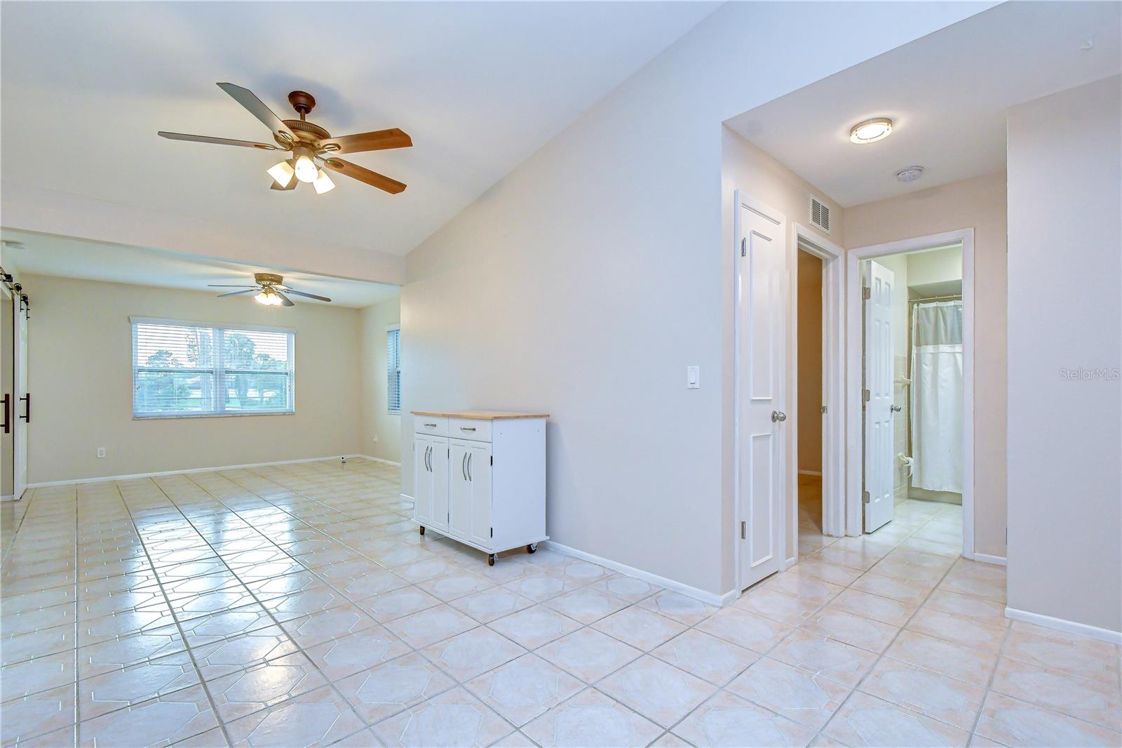 8811 MARTINIQUE LN — photo 14