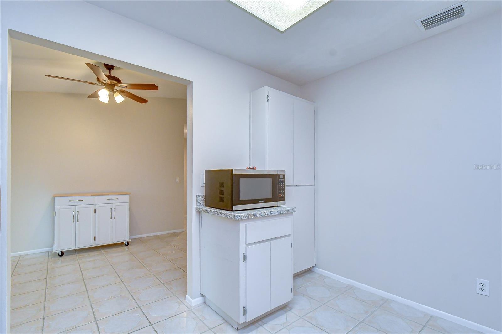 8811 MARTINIQUE LN — photo 29