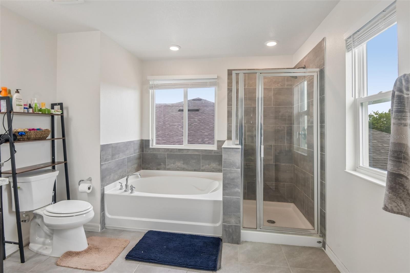 9963 SUNRISE VIEW CT — photo 34