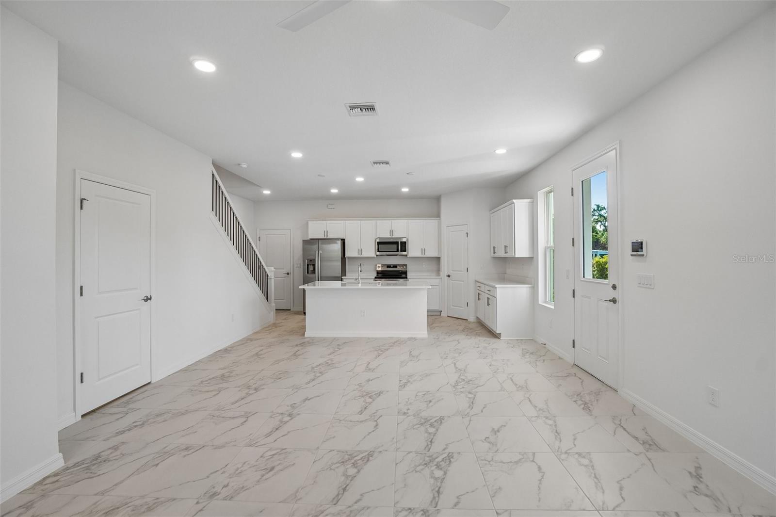 640 SILVER STREAM CT — photo 5