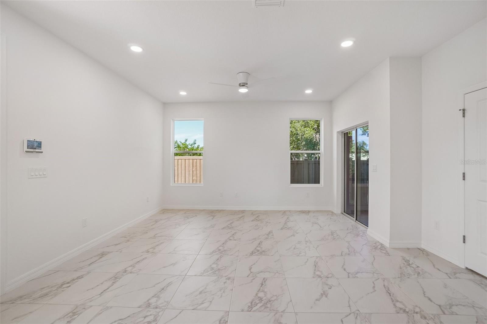 640 SILVER STREAM CT — photo 8