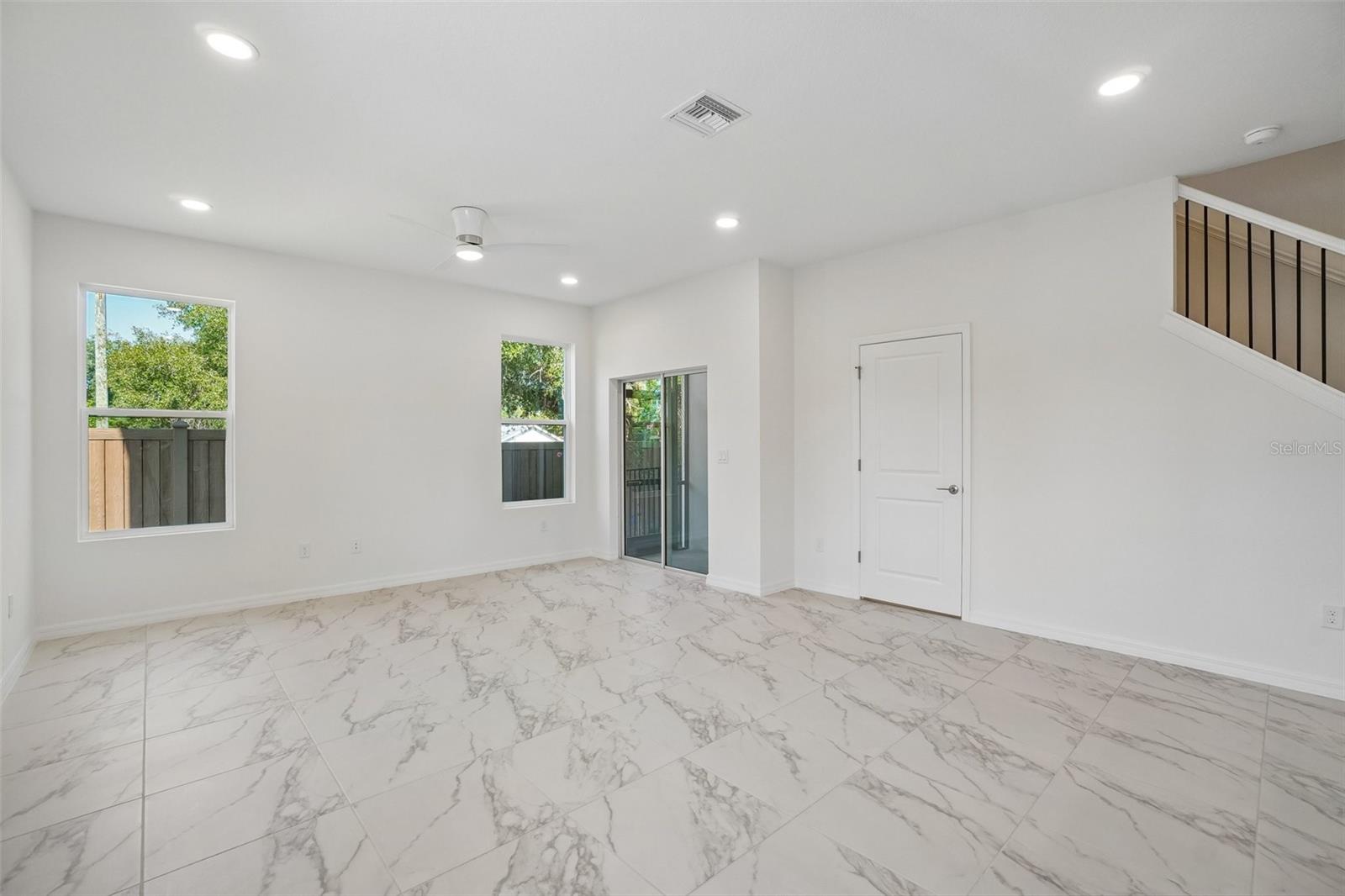640 SILVER STREAM CT — photo 6