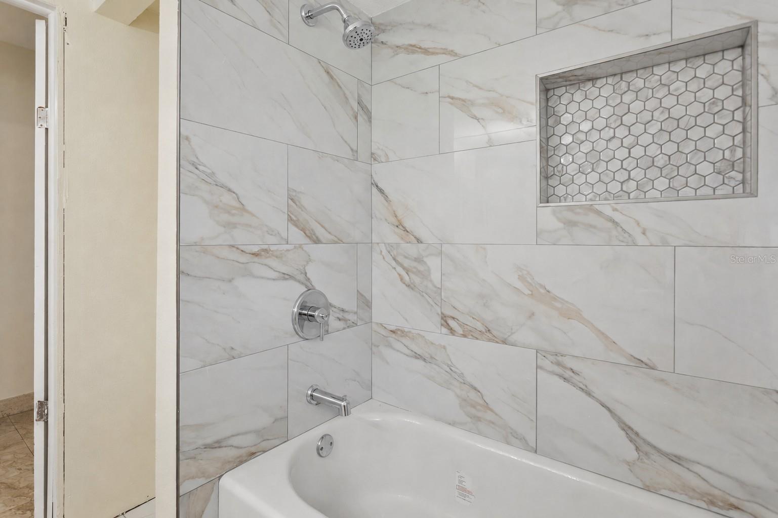 4701 N HABANA AVE — photo 24