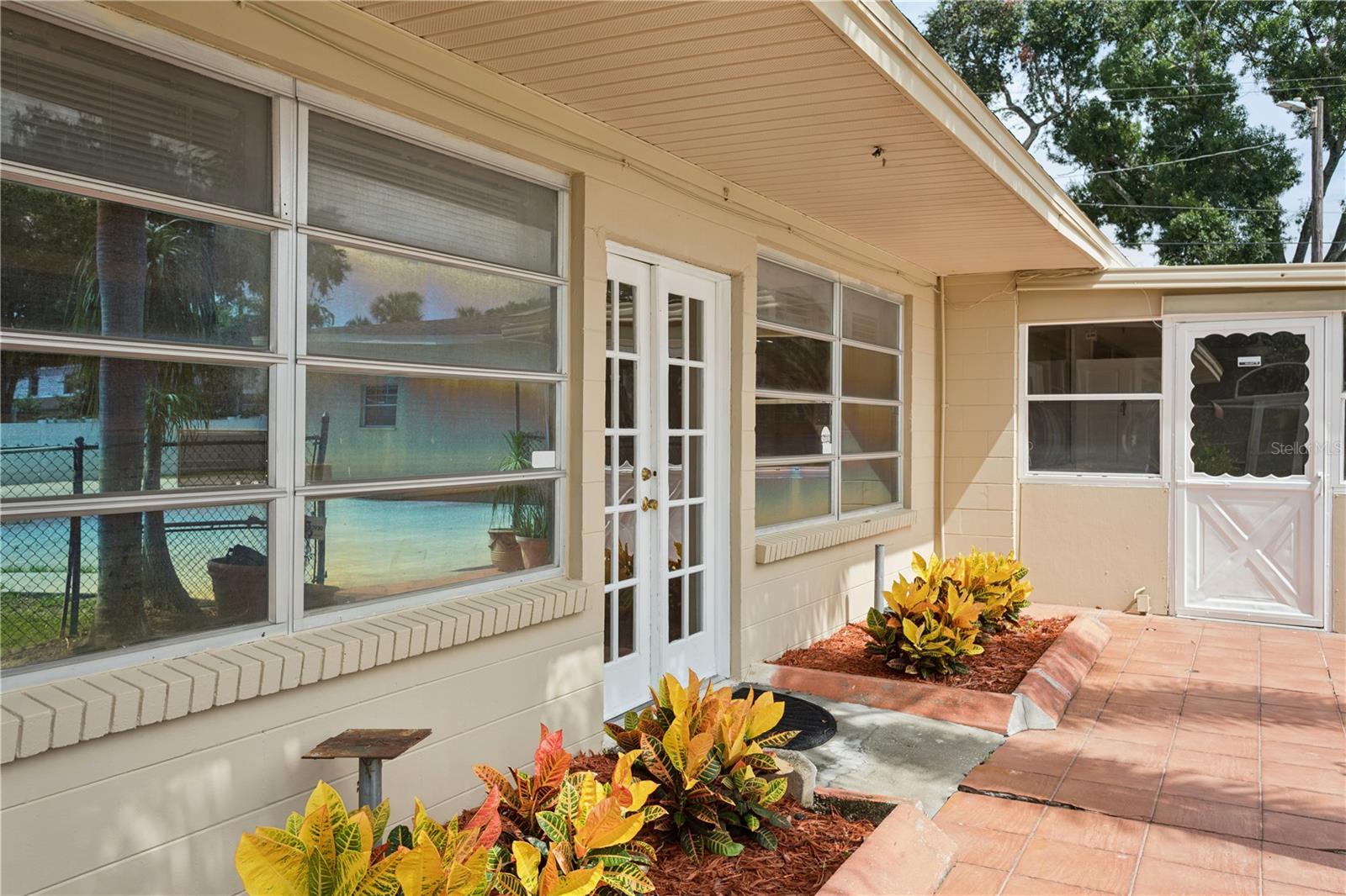 4701 N HABANA AVE — photo 3