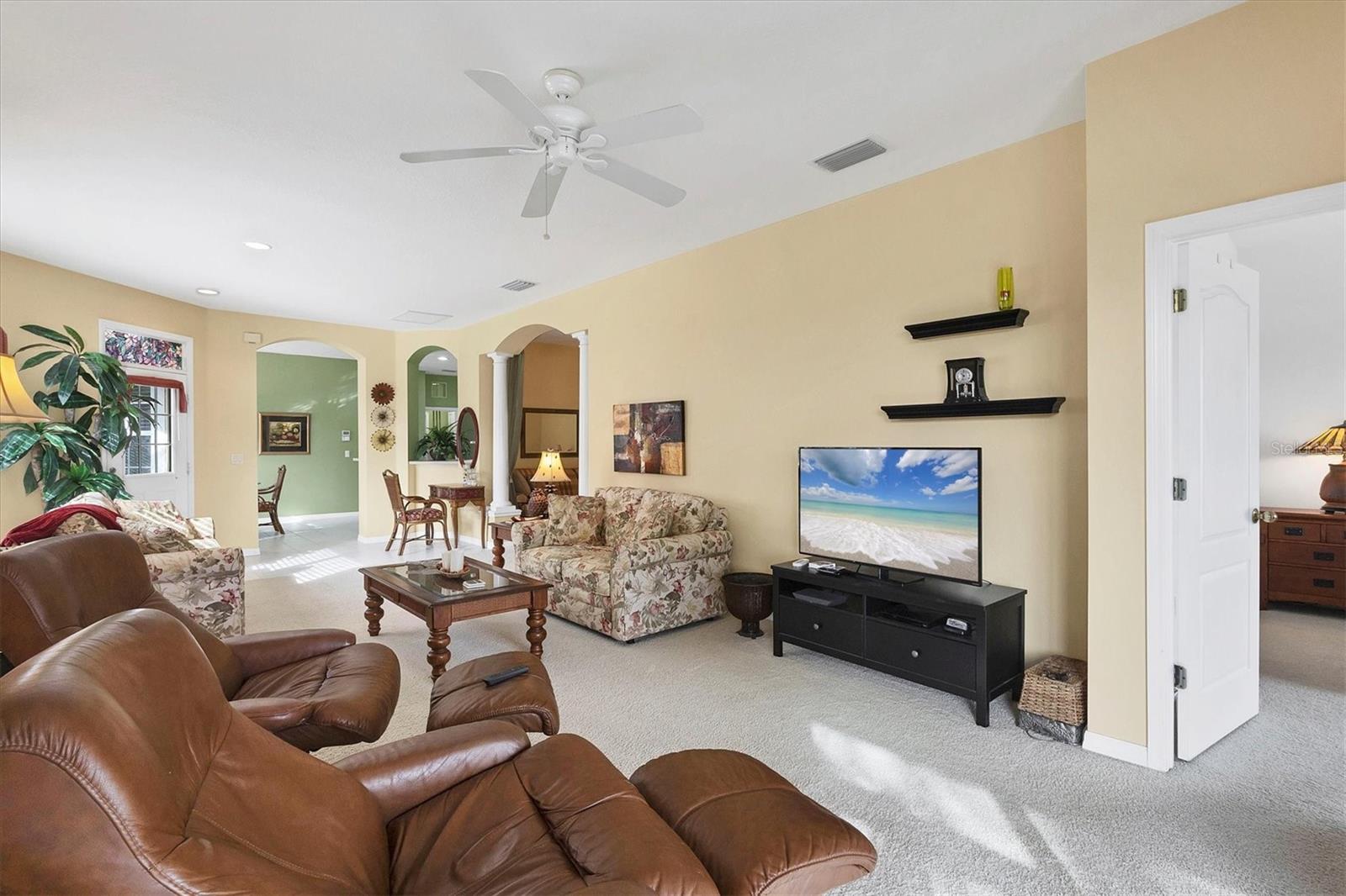 4301 WHISPERING OAKS DR — photo 13
