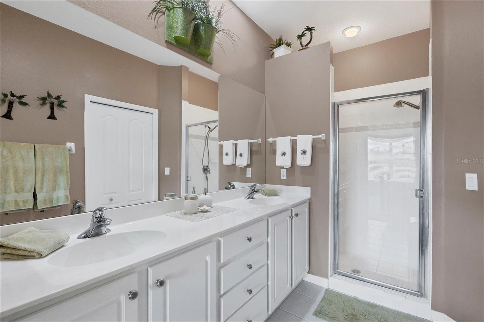 4301 WHISPERING OAKS DR — photo 24