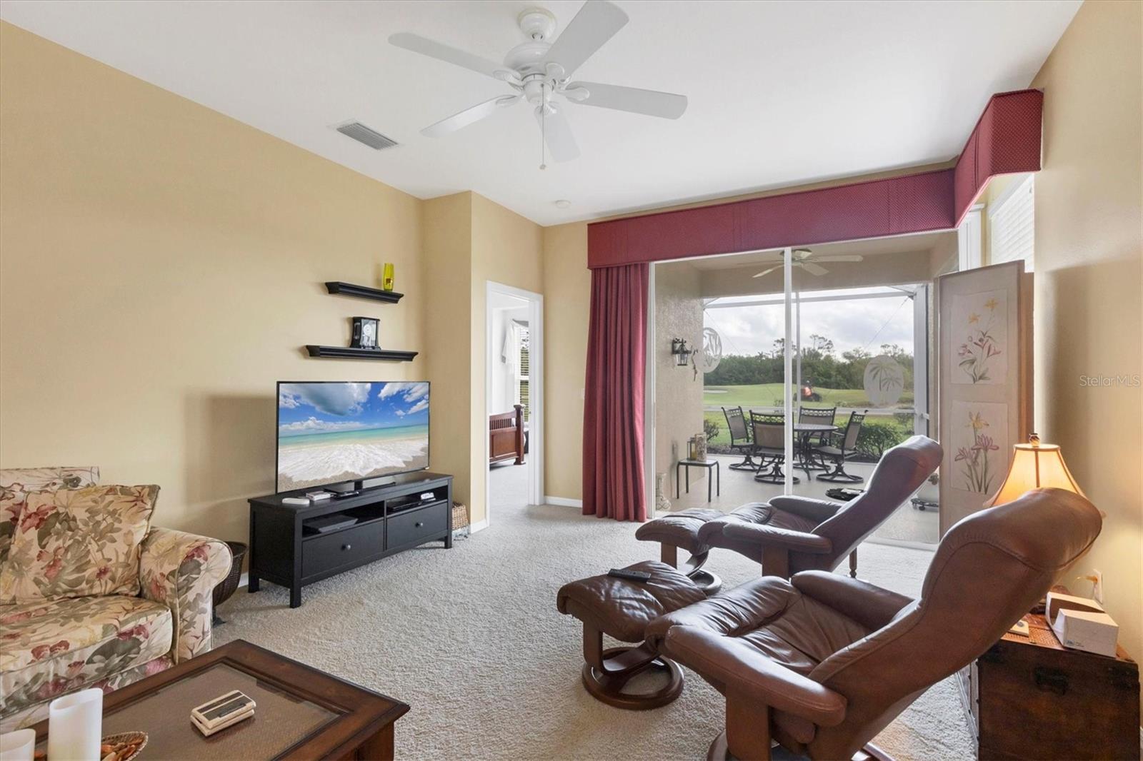4301 WHISPERING OAKS DR — photo 11