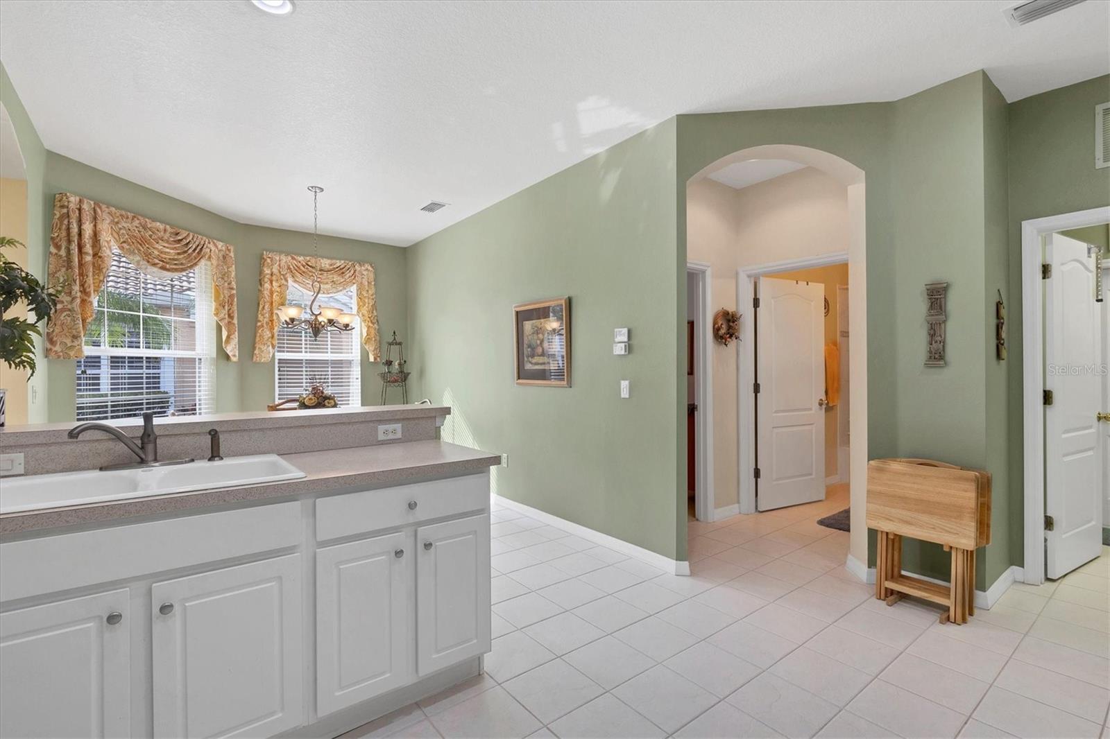 4301 WHISPERING OAKS DR — photo 18