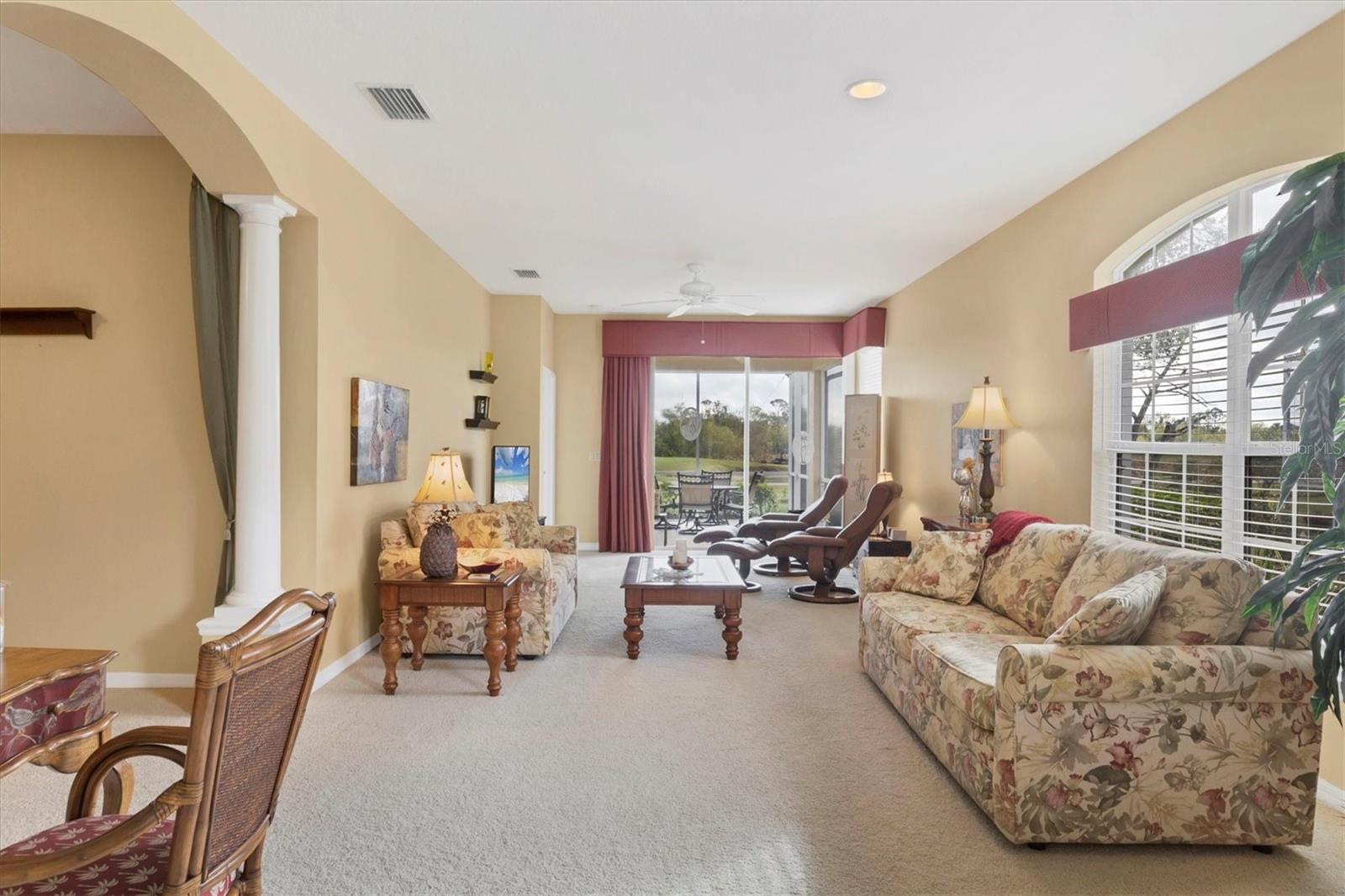 4301 WHISPERING OAKS DR — photo 8