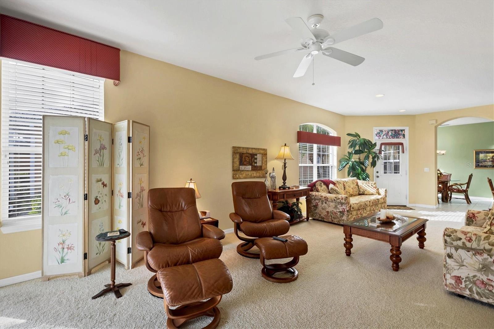 4301 WHISPERING OAKS DR — photo 12